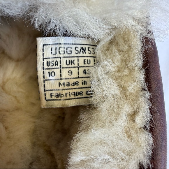 UGG Australia Size 10 Men's Dark Brown Leather Slip-On slippers Cozy - Picture 10 of 11